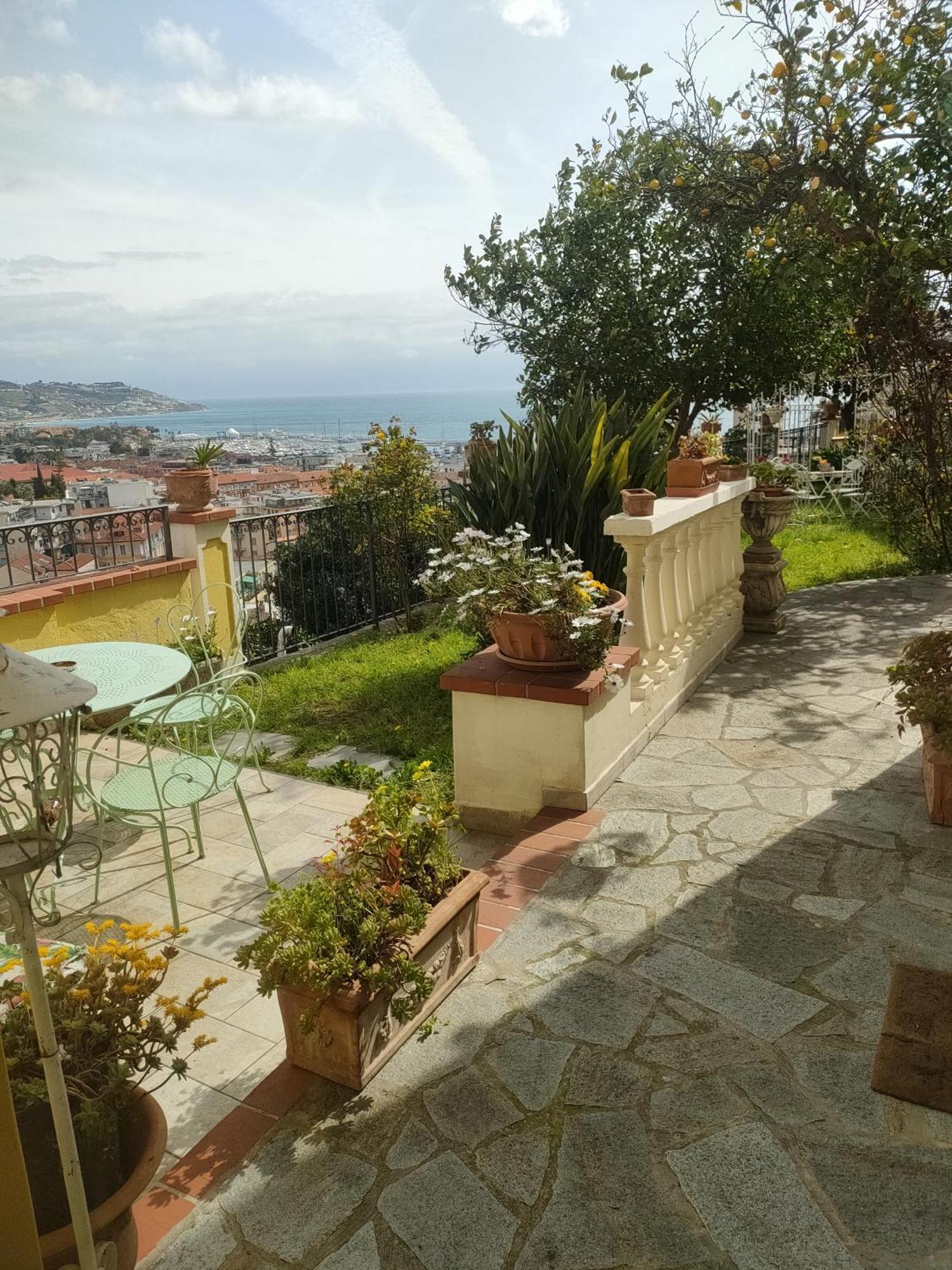 Hotel La Casa Del Sole San Remo Zewnętrze zdjęcie